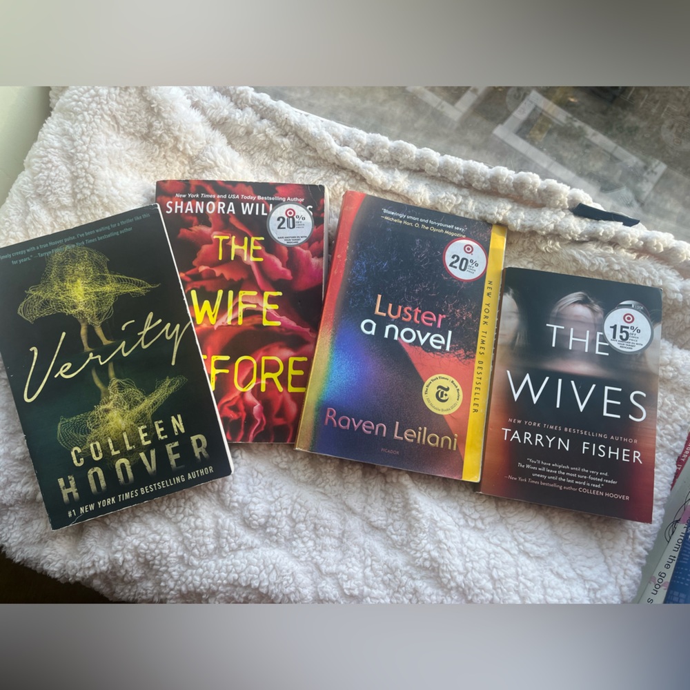 Book bundle-Set of Four Fiction Novels UGC